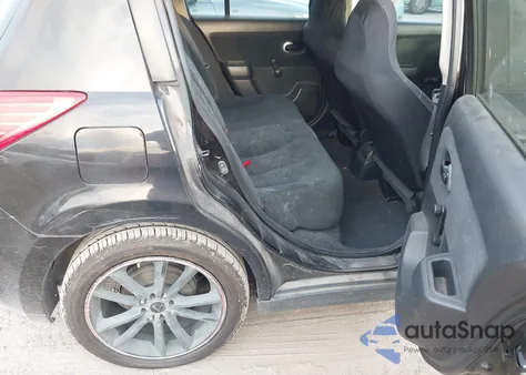 2010 Nissan Versa 1.8S z USA, uszkodzony, nr VIN 3N1BC1CP9AL385872